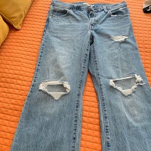WOMEN' S LEVIS BAGGY- What a steal!